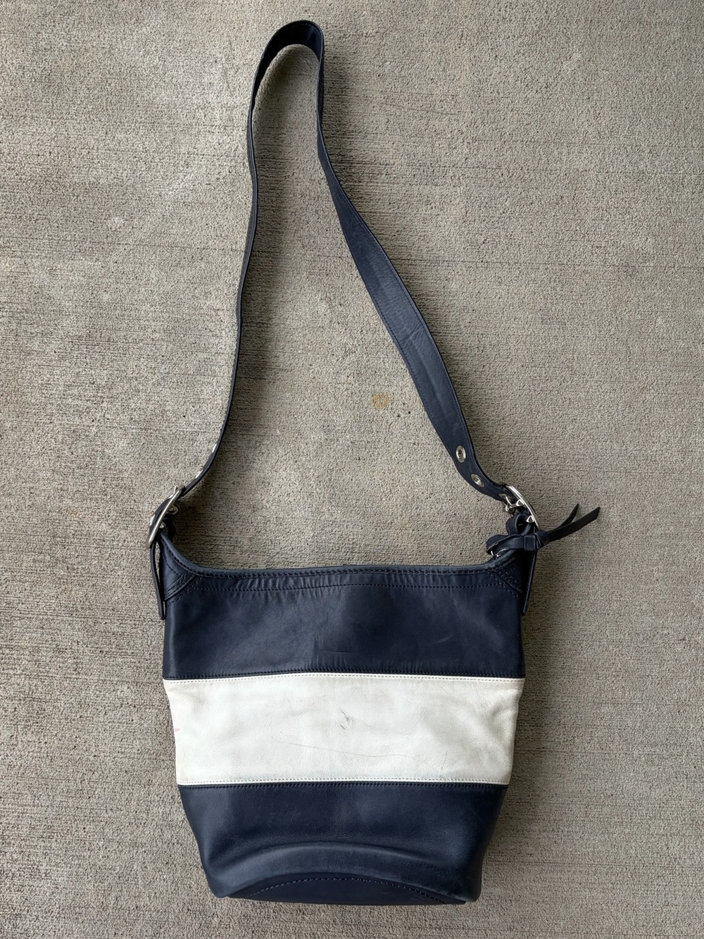 Vintage 90s coach Bleecker rugby duffel crossbody purse bag navy white reteo
